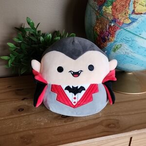 Vlad The Vampire 8" Squishmallow